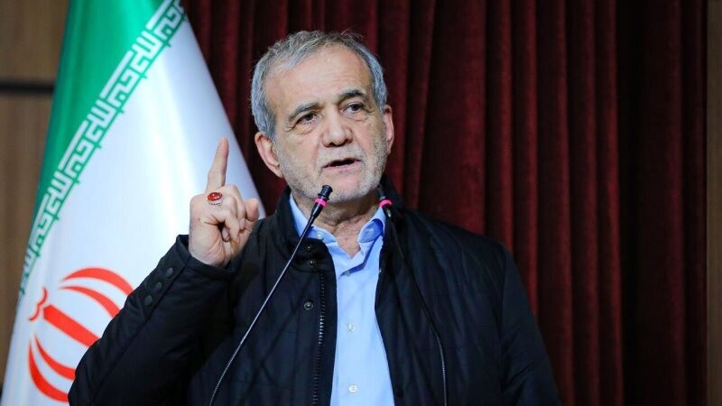 Iranian President announces peace efforts