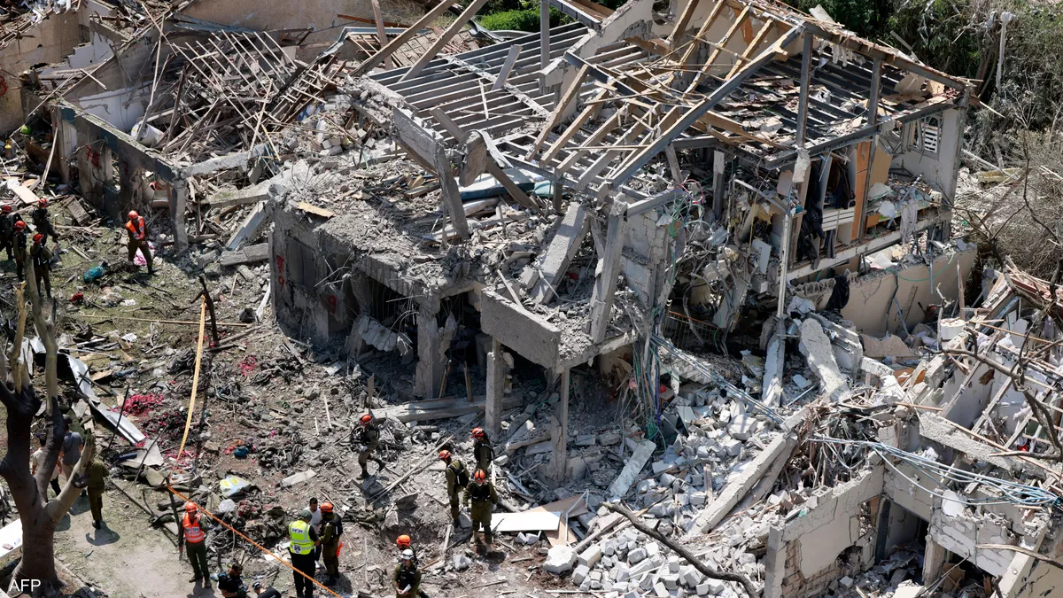 Iran Threatens to Respond to Possible Israeli Attack