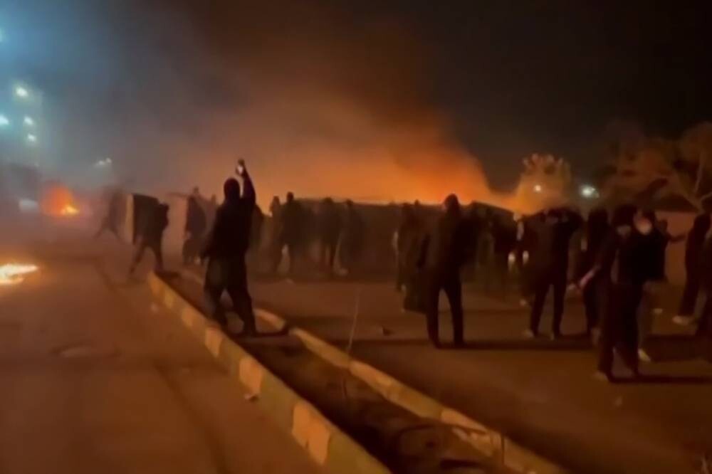 French Diplomatic Staff Leaves Iran Amid Protests
