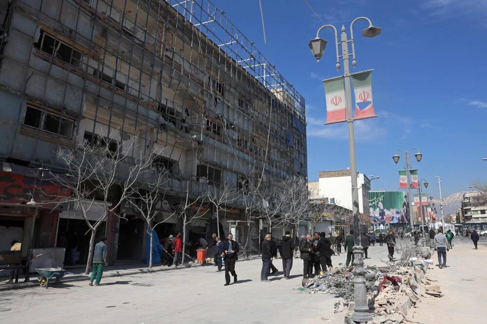 ONU: Cien mil personas huyen de Teherán tras ataques de EE.UU. e Israel