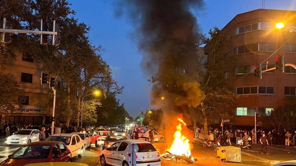 Irán Arresta a 38 por Presunta Colaboración con Israel