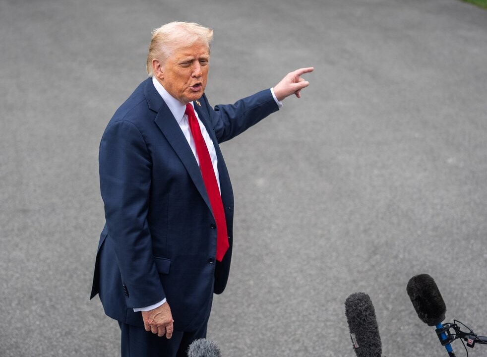 Irán rechaza las negociaciones de paz y llama a expulsar a fuerzas extranjeras