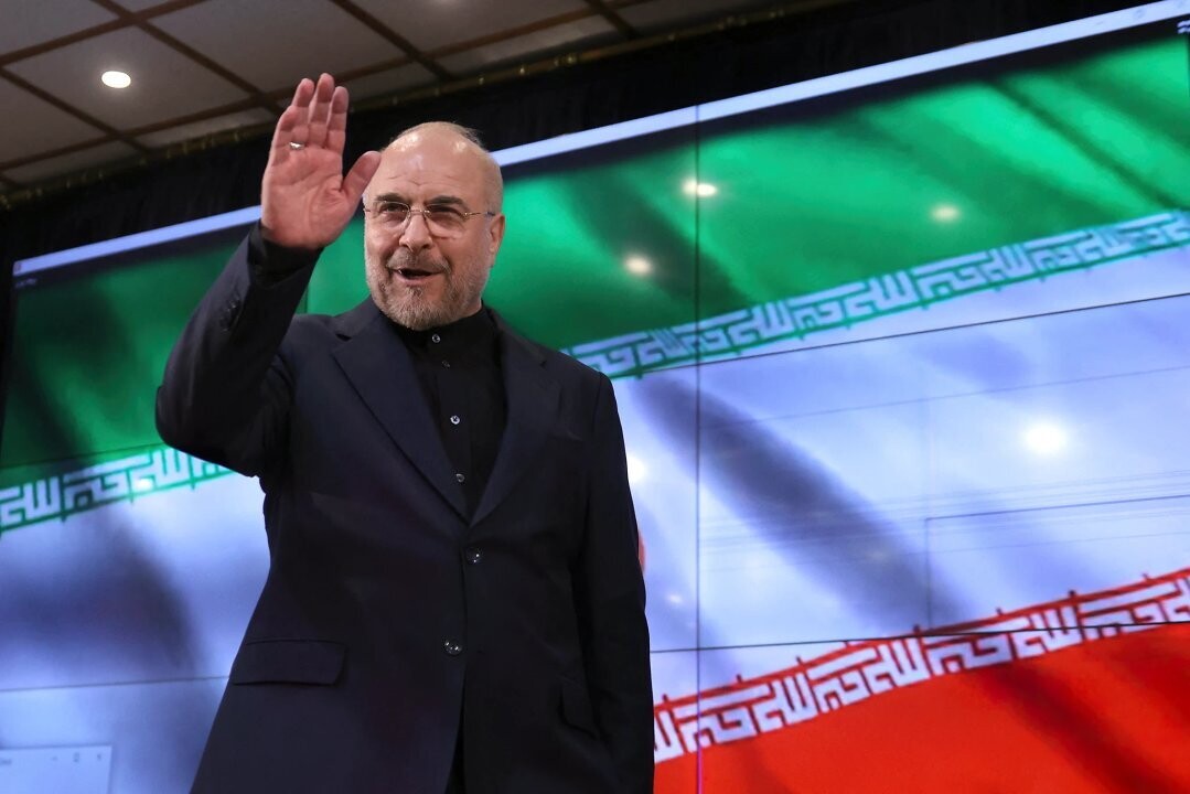 El presidente del Parlamento iraní acusa a EE.UU. de preparar una operación terrestre