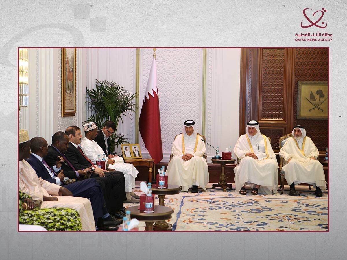 Defensas del Golfo repelen ataques iraníes