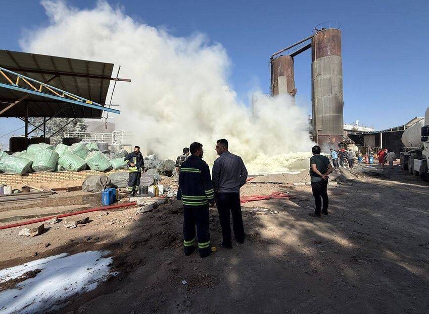 Fire at Iranian oil refinery kills at least one
