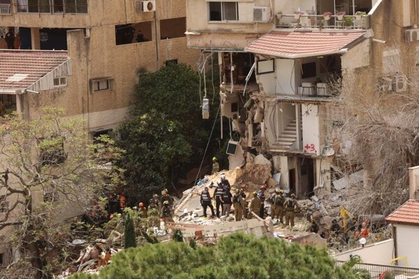 Irán ataca a Israel y Estados Unidos