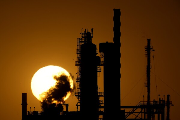 Oil Prices Rise Amid Tensions with Israel