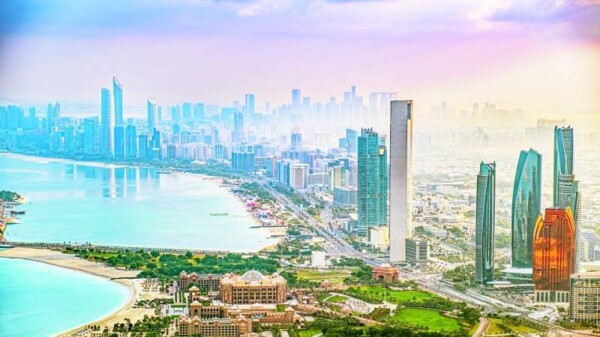 Cierre del Estrecho de Ormuz: Una Amenaza a los Mercados Energéticos Globales