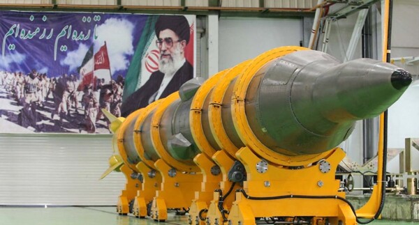 Irán utiliza por primera vez el misil balístico 'Sejil' contra Israel