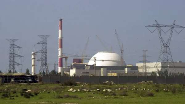 Proyectil impacta en las cercanías de la central nuclear de Bushehr