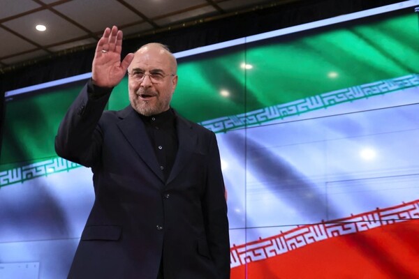 El presidente del Parlamento iraní acusa a EE.UU. de preparar una operación terrestre