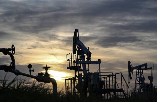 Los precios del petróleo caen drásticamente tras el acuerdo de alto el fuego