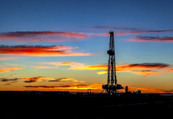 OPEC+ Сталкивается с Проблемами на Фоне Геополитических Напряжений